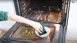 How to Clean an Oven Non Self Cleaning [upl. by Enal228]