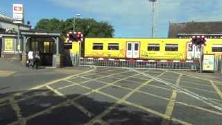 Birkdale Level Crossing [upl. by Jacki]